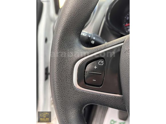 2017 ÇIKIŞLI MAKYAJLI KASA 1.5 DCİ DÜŞÜK KM'Lİ RENAULT CLİO 4