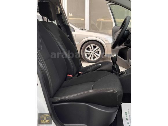 2017 ÇIKIŞLI MAKYAJLI KASA 1.5 DCİ DÜŞÜK KM'Lİ RENAULT CLİO 4