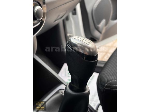 2017 ÇIKIŞLI MAKYAJLI KASA 1.5 DCİ DÜŞÜK KM'Lİ RENAULT CLİO 4
