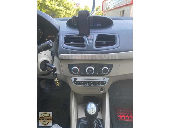KURTARIR AUTO'DAN 2010 MODEL RENAULT FLUENCE 1.5 DCI EXTREME