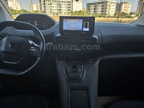 2025 MODEL RİFTER ALLURE HATASIZ 19 BİN KM