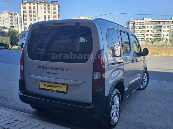 2025 MODEL RİFTER ALLURE HATASIZ 19 BİN KM