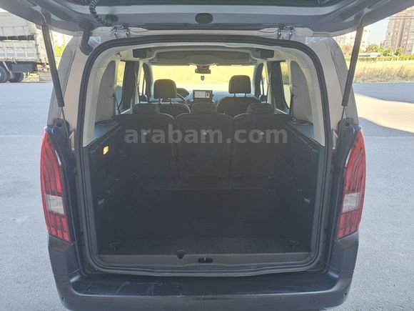 2025 MODEL RİFTER ALLURE HATASIZ 19 BİN KM
