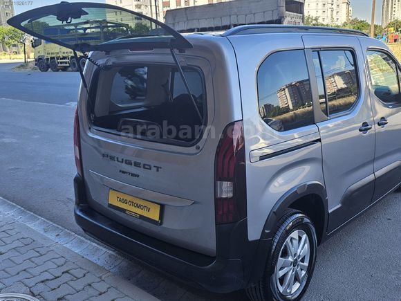 2025 MODEL RİFTER ALLURE HATASIZ 19 BİN KM