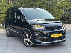 FORS OTOMOTİVDEN 1.5 blueHDI GT HATASIZ BOYASIZ TAMAMINA KREDİ
