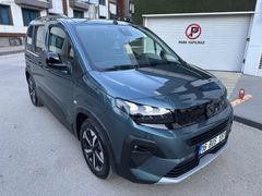 2025 PEUGEOT RİFTER 1.5BLUEHDI GT HATASI BOYASIZ 6 BİN KM