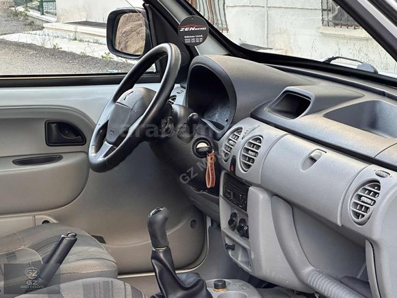 2010 MODEL RENAULT KANGO 1,5 DCİ İNTELCOLLÜ TEMİZ BAKIMLI KLİMAL