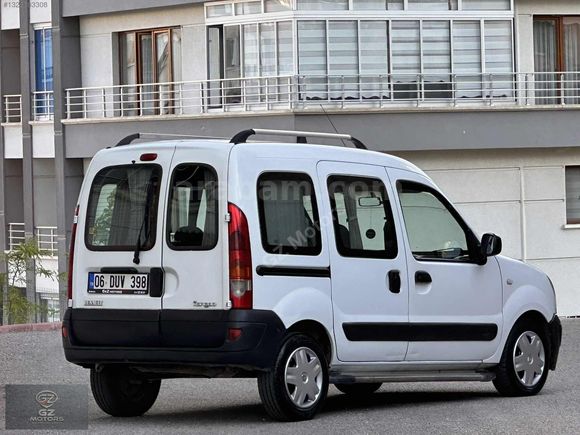 2010 MODEL RENAULT KANGO 1,5 DCİ İNTELCOLLÜ TEMİZ BAKIMLI KLİMAL