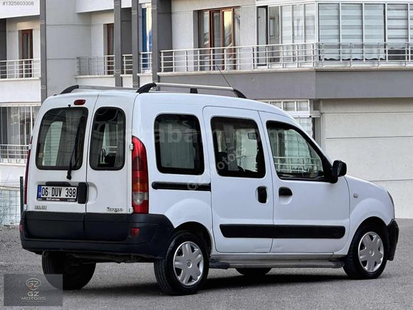 2010 MODEL RENAULT KANGO 1,5 DCİ İNTELCOLLÜ TEMİZ BAKIMLI KLİMAL