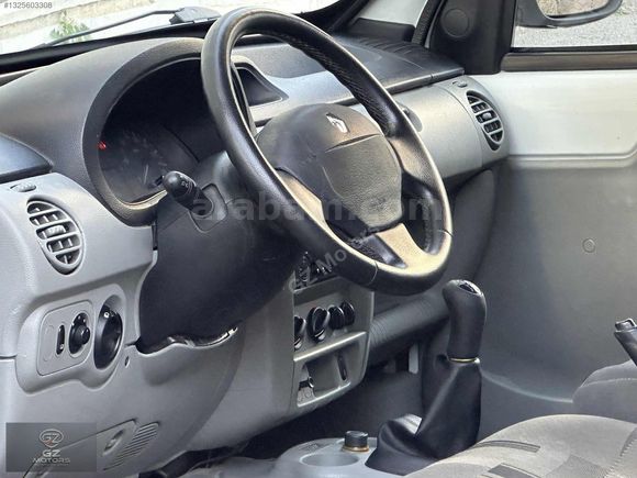2010 MODEL RENAULT KANGO 1,5 DCİ İNTELCOLLÜ TEMİZ BAKIMLI KLİMAL