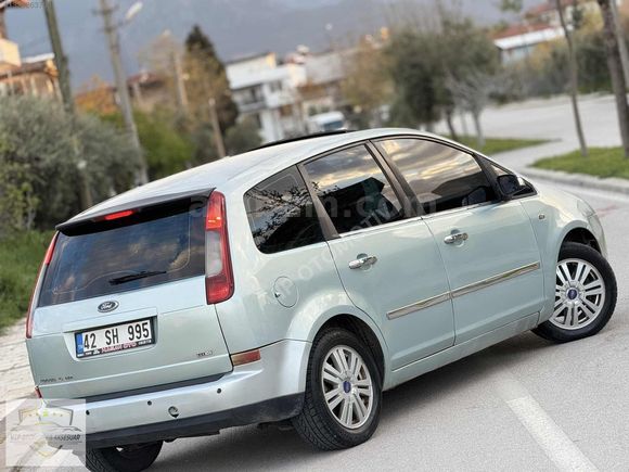 DEGİŞENSİZ KİTAP GİBİ DOLU PAKET TEMİZ AİLE ARACI TAKAS OLUR