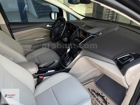 KURT CAR DAN FORD CMAX TİTANİUM ÇOK TEMİZ FUL BAKIMLI