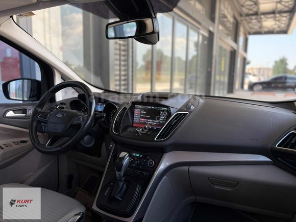 KURT CAR DAN FORD CMAX TİTANİUM ÇOK TEMİZ FUL BAKIMLI