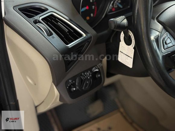 KURT CAR DAN FORD CMAX TİTANİUM ÇOK TEMİZ FUL BAKIMLI