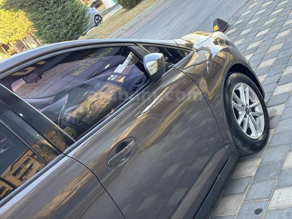 EG GARAJ'DAN HATASIZ DÜŞÜK KM OTOMATİK