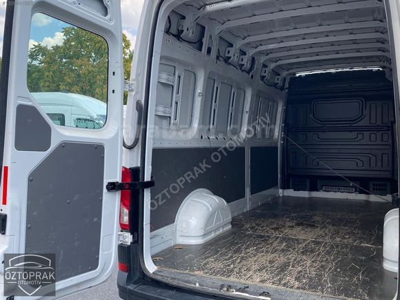 ÖZTOPRAK-2024 CRAFTER KLİMALI PANELVAN UZUN ŞASE HTASZ-4.75 VADE