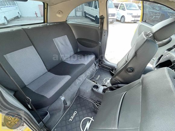 AYZ GARAGE'DAN 2005 MODEL SATILIK OPEL CORSA