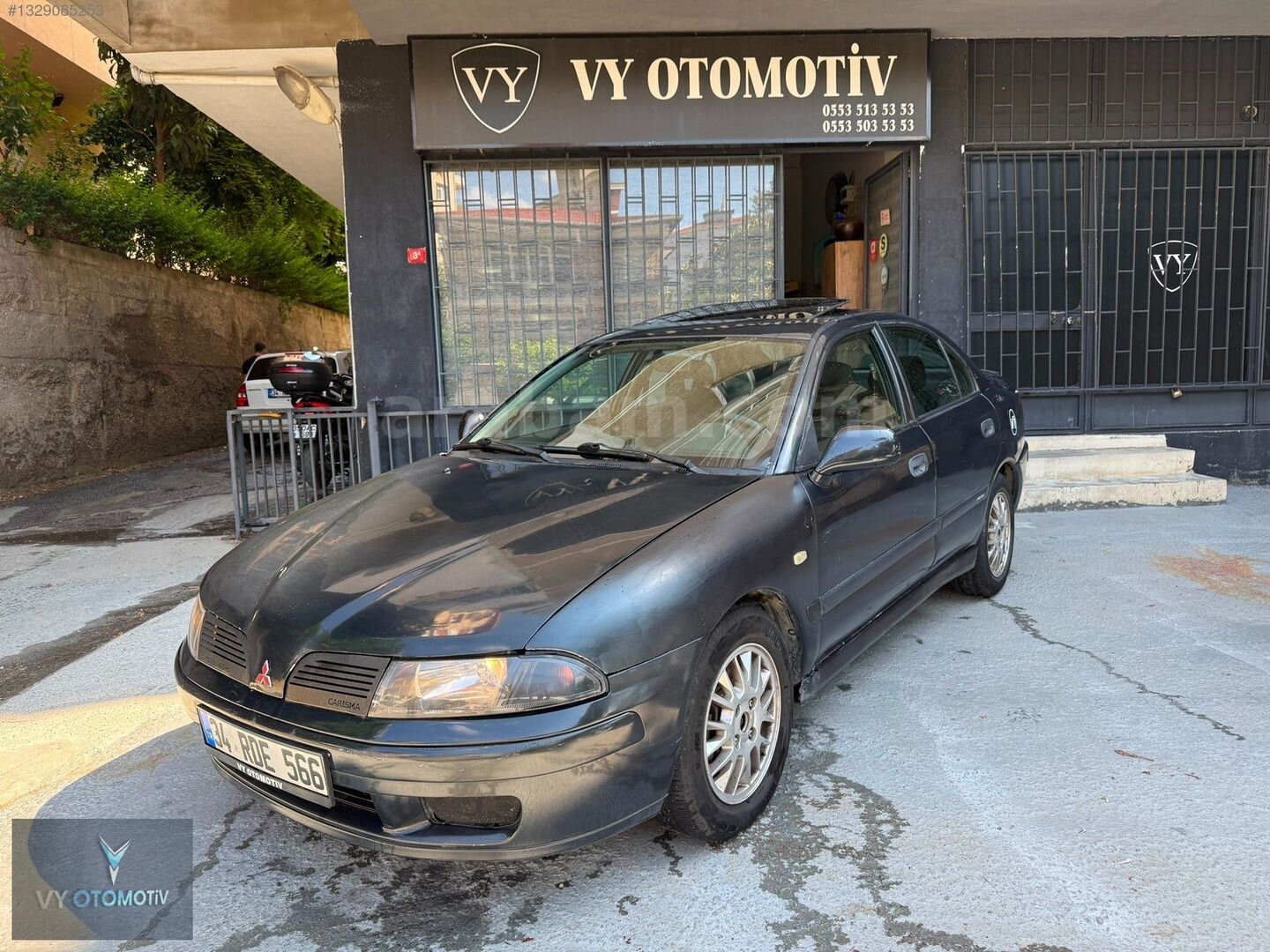 Galeriden Mitsubishi Carisma 1.6 Avance 2001 Model İstanbul 341.000 km Siyah 1