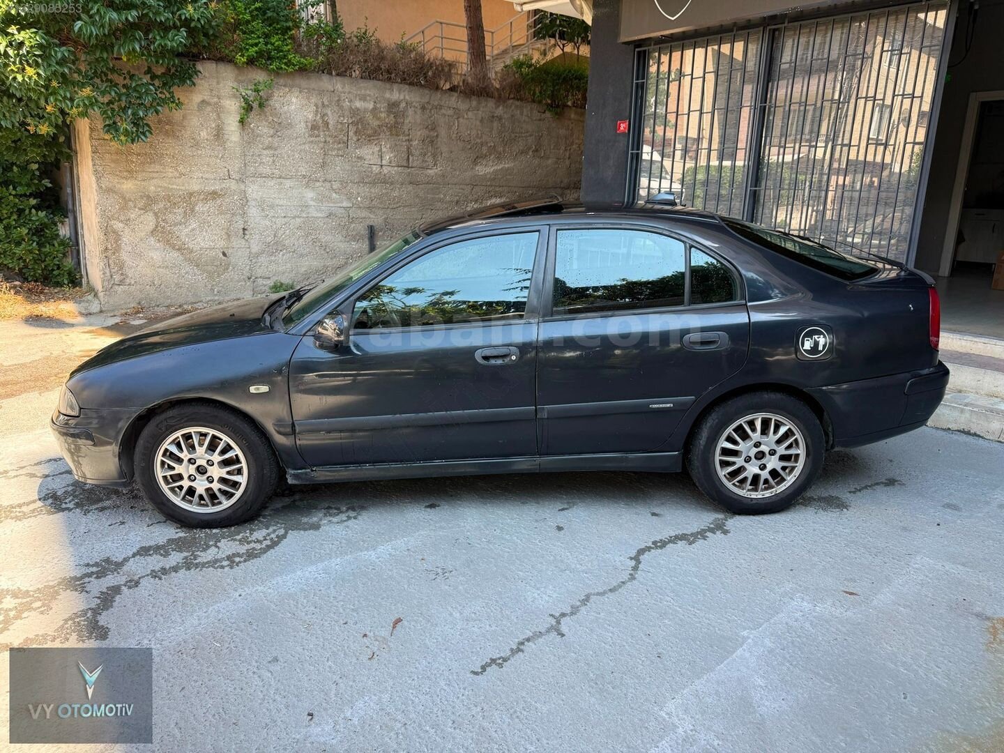 Galeriden Mitsubishi Carisma 1.6 Avance 2001 Model İstanbul 341.000 km Siyah 7