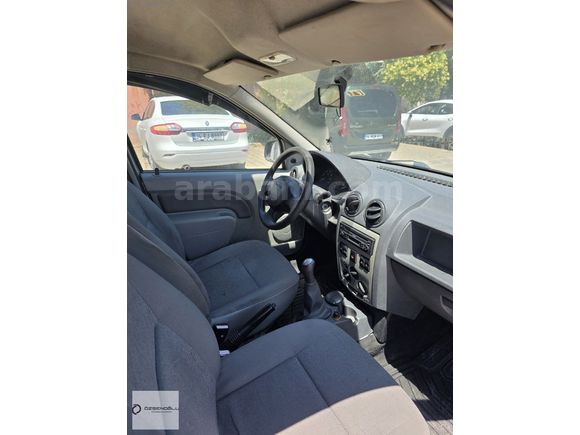 1.6 DACİA LOGAN MCV KLİMALI KAZASIZ LPGLİ