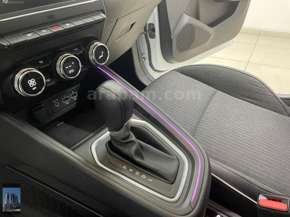 YÜCELER OTO'DAN 2023 MODEL RENAULT CLİO İCON KDV %20 HATASIZ