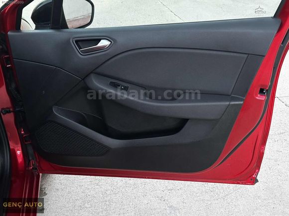 GENÇ AUTO'DAN HATASIZ BOYASIZ CLİO 0.68 KREDİ İMKANI İLE