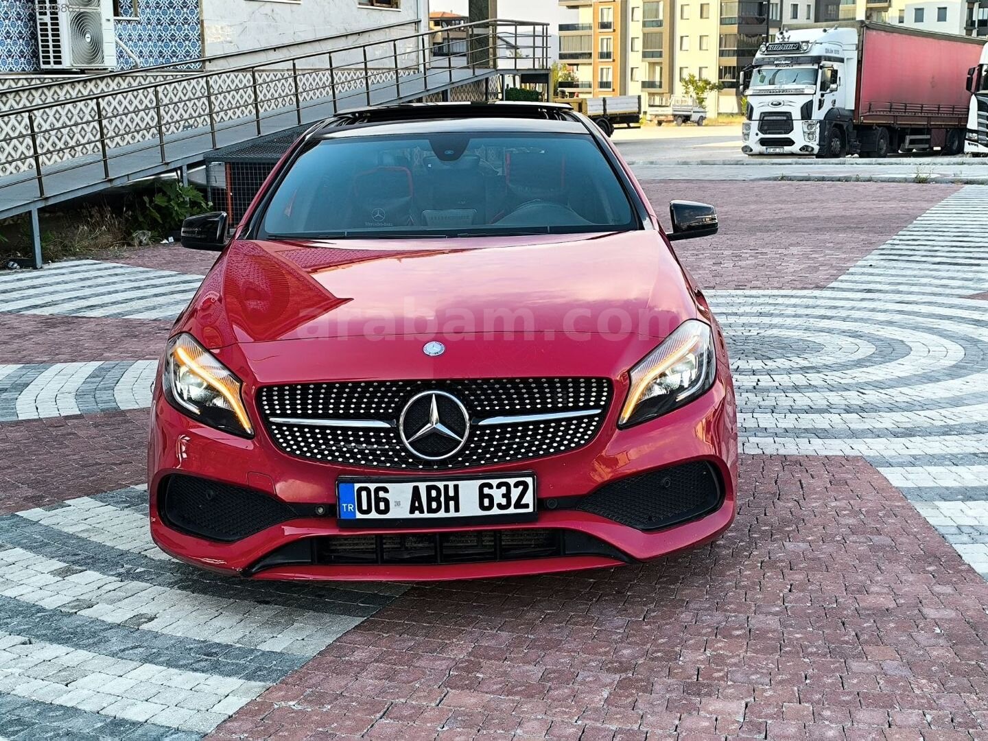 Galeriden Mercedes - Benz A 180 d AMG 2016 Model Isparta 240.000 km Kırmızı 1