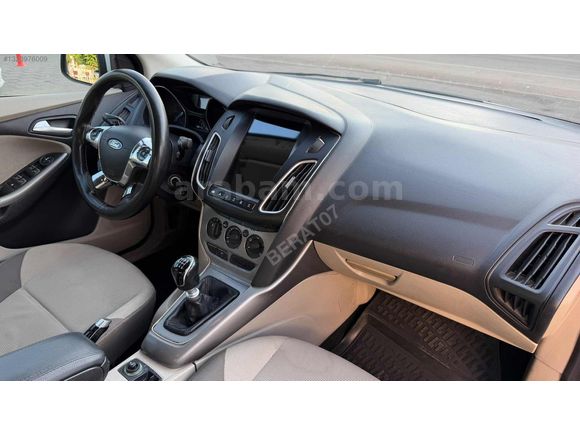 2013 FORD FOCUS BAKIMLI TEMİZ AİLE ARACI