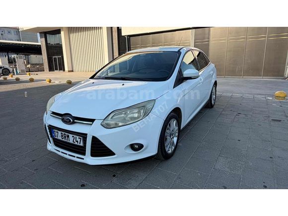 2013 FORD FOCUS BAKIMLI TEMİZ AİLE ARACI