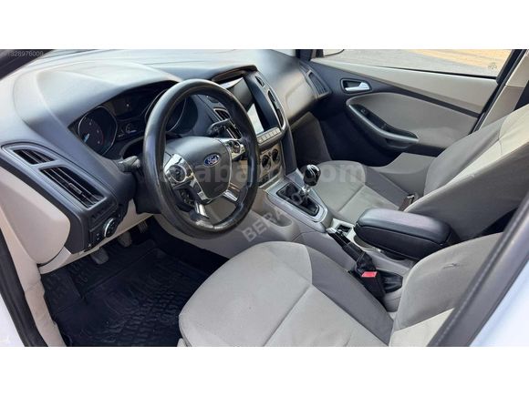 2013 FORD FOCUS BAKIMLI TEMİZ AİLE ARACI