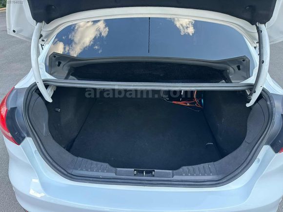 EMSALSİZ TEMİZLİKTE DEĞİŞENSİZ DİZEL FORD FOCUS