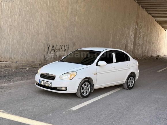 2011 HYUNDAİ ACCENT ERA 1.4 TEAM TR NIN UYGUNU