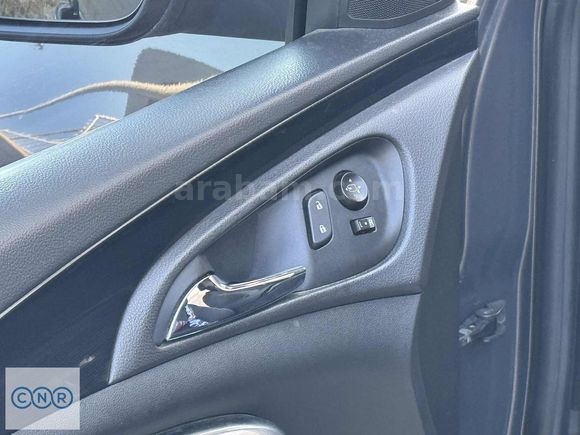 İNSİGNİA 2016 COSMO OTOMATİK 1.6 CDTİ SADECE 100 BİNDE
