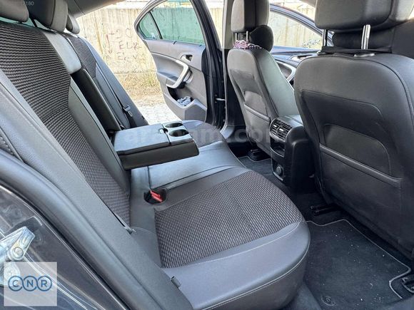İNSİGNİA 2016 COSMO OTOMATİK 1.6 CDTİ SADECE 100 BİNDE