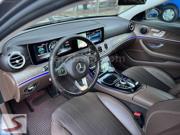 MERCEDES E200 EXCLUSİVE İMZALI SERİ CAM TAVAN ÇİFT HAFIZA