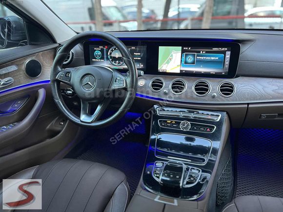 MERCEDES E200 EXCLUSİVE İMZALI SERİ CAM TAVAN ÇİFT HAFIZA