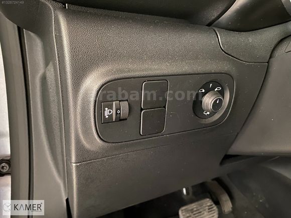KAMER DEN 2023 CİTROEN C3 1.2 PURETECH FEEL BOLD BENZİN OTOMATİK