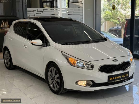 -BUHARA AUTO- KİA CEED CONCEPT PLUS CAM TAVAN HATASIZ 111.000 KM