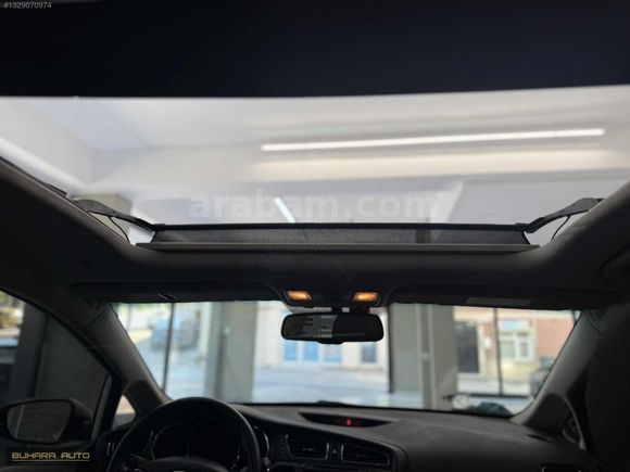 -BUHARA AUTO- KİA CEED CONCEPT PLUS CAM TAVAN HATASIZ 111.000 KM