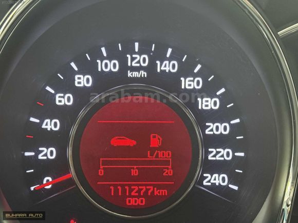 -BUHARA AUTO- KİA CEED CONCEPT PLUS CAM TAVAN HATASIZ 111.000 KM