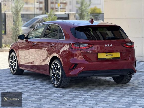 NİLVERA MOTORS'DAN 2023 KİA CEED 1.5 ELEGANCE