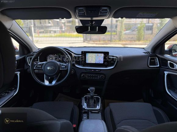 NİLVERA MOTORS'DAN 2023 KİA CEED 1.5 ELEGANCE