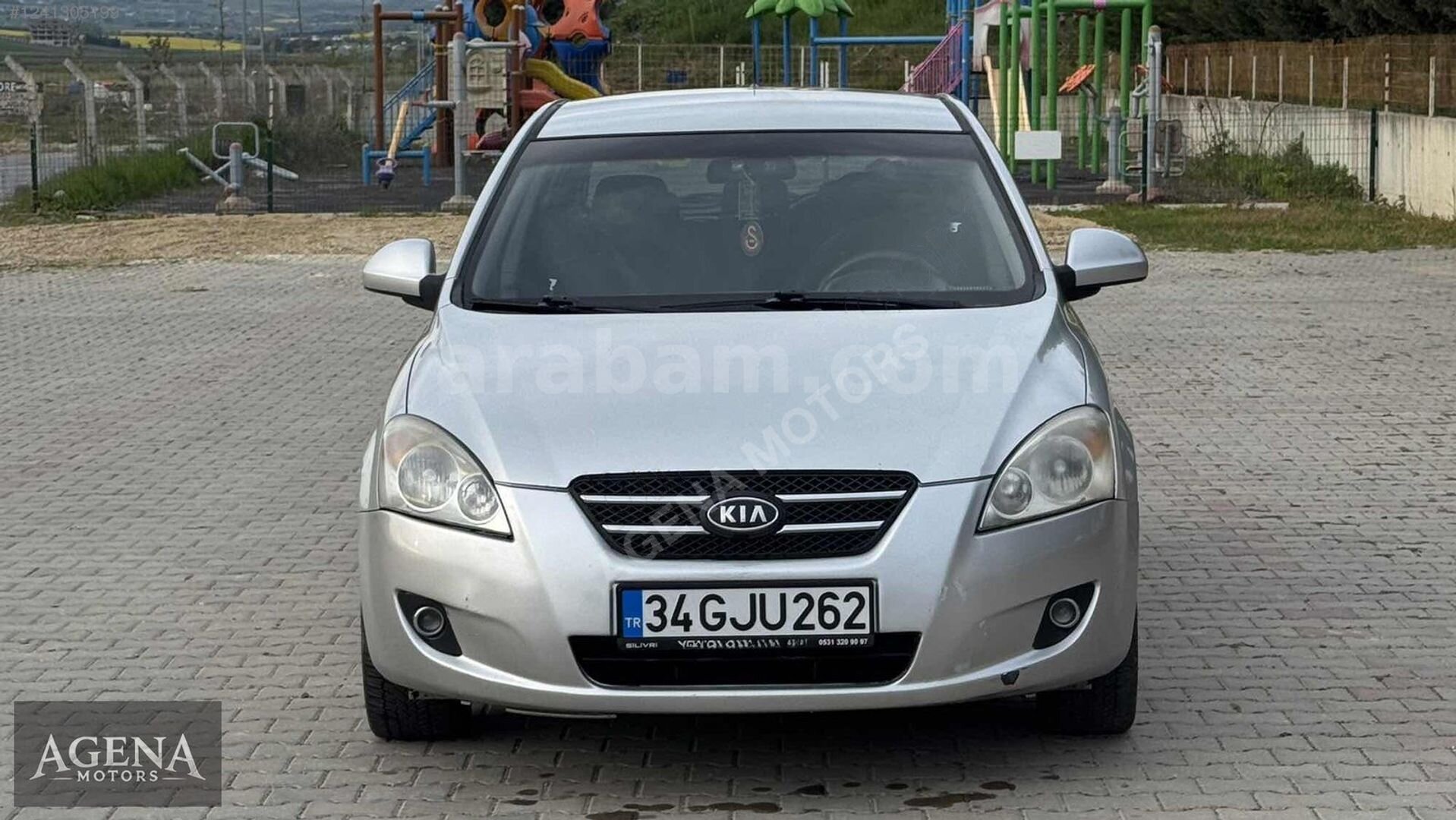 Galeriden Kia Ceed 1.6 CRDi Motion 2009 Model İstanbul 265.000 km Gri 1