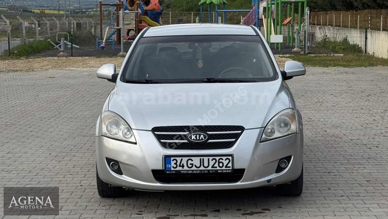 Galeriden Kia Ceed 1.6 CRDi Motion 2009 Model İstanbul 265.000 km Gri