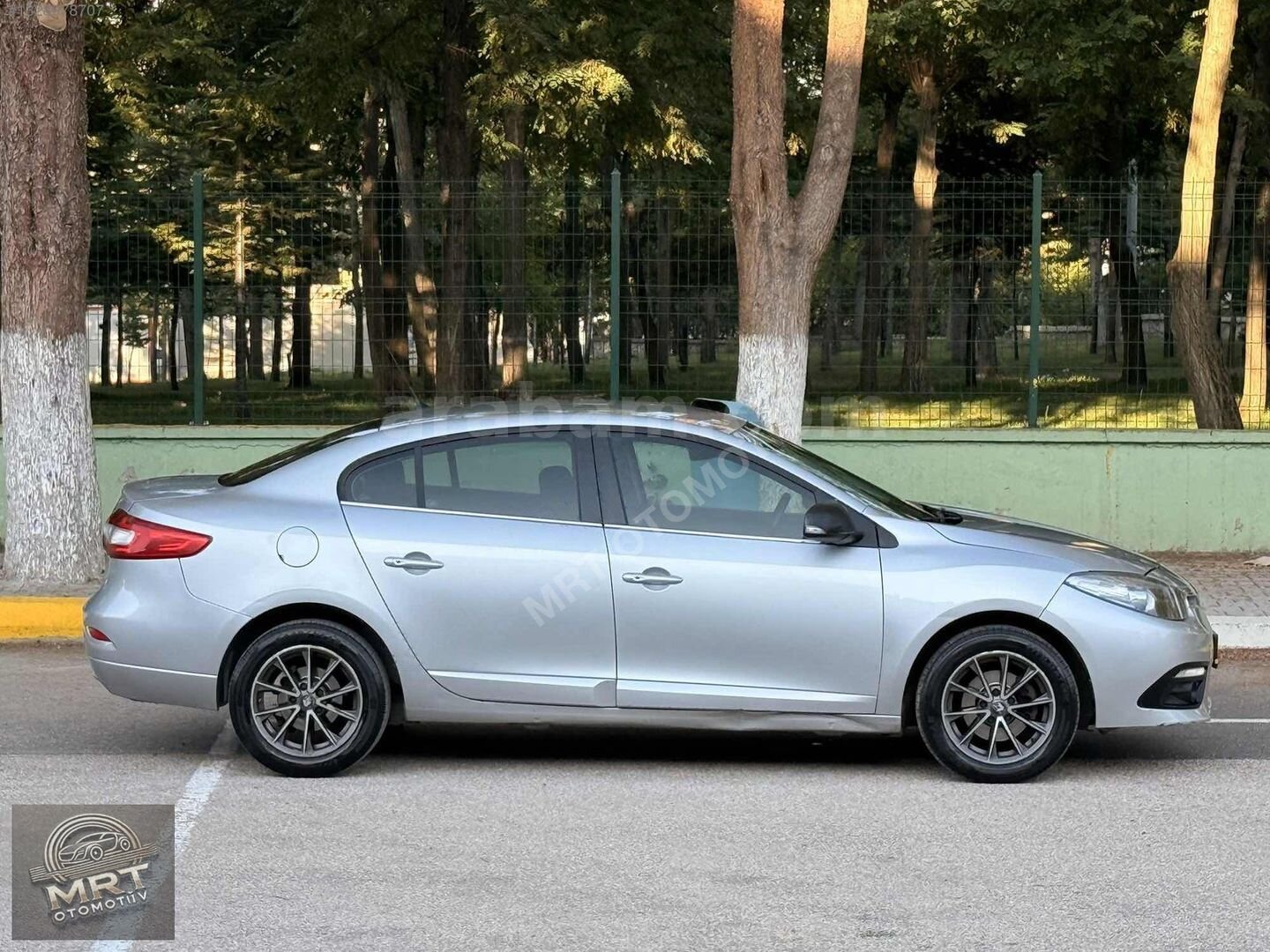 Galeriden Renault Fluence 1.5 dCi Touch Plus 2015 Model Isparta 300.000 km Gri 5