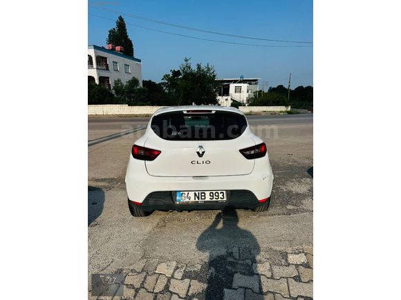 90.000KM KADIN ÖĞRETMENDEN
