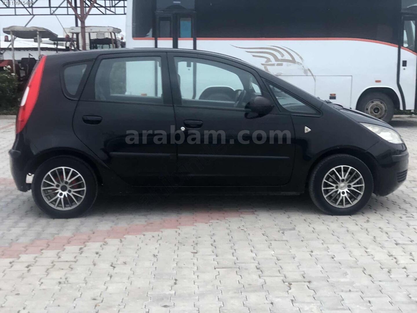 Galeriden Mitsubishi Colt 1.5 DI-D Inform 2006 Model Osmaniye 420.000 km Siyah 6