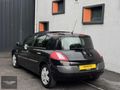 2004 CAM TAVAN MEGANE HATCHBACK 1.6 DEĞİŞENSİZ HATASIZ