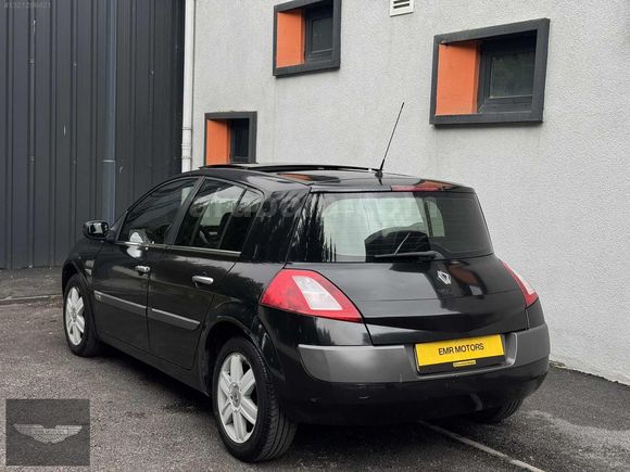 2004 CAM TAVAN MEGANE HATCHBACK 1.6 DEĞİŞENSİZ HATASIZ