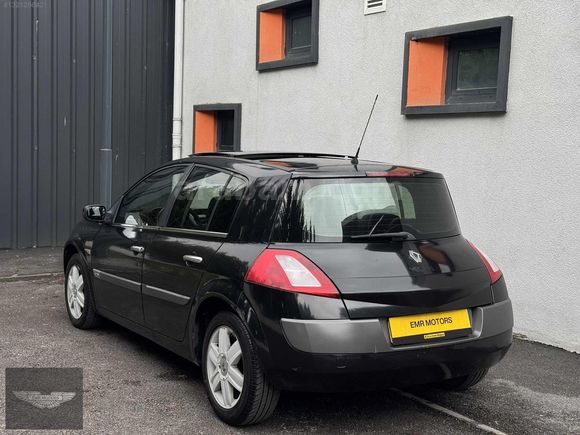 2004 CAM TAVAN MEGANE HATCHBACK 1.6 DEĞİŞENSİZ HATASIZ